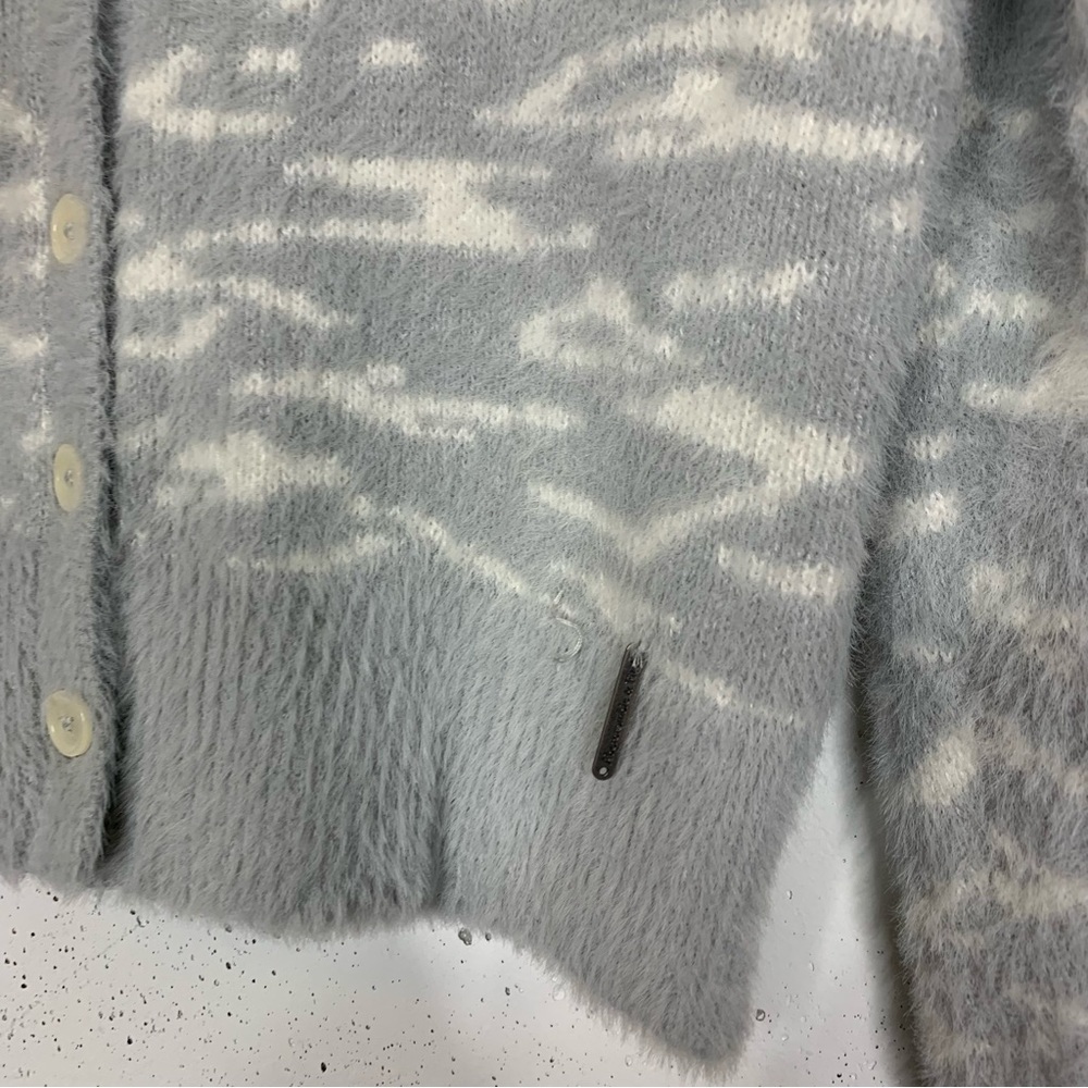 A&F Abercrombie & Fitch Fuzzy Soft Zebra Print Ca… - image 3